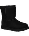 Woman and girl and boy boots UGG 1017703K CLASSIC II  4 BLACK