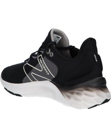 Man sports shoes NEW BALANCE MROAVHK2  BLACK